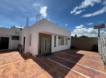 Vendo $134.900 Oficina - Local con Piscina Para Centro Médico, Spa, Fisioterapia — imagen 4