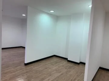 Venta Oficina Centro Norte de Quito — imagen 2