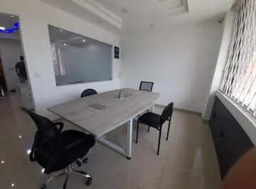 Consultorio Amoblado en Venta, Ingreso a La Urb. El Condado — imagen 3
