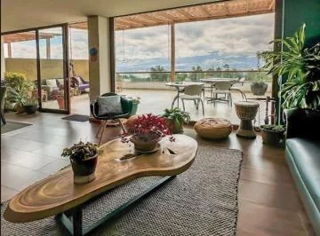 Nayon Vendo Exclusivo Departamento con Amplia Terraza Vista Panorámica — imagen 5