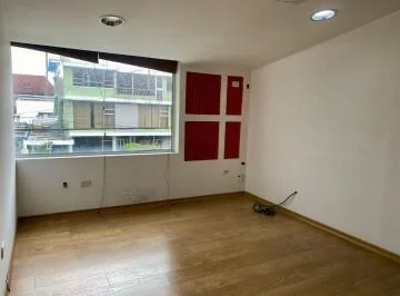 Propiedad en Venta con Dos Oficinas Comerciales, Sector Rumipamba — imagen 4