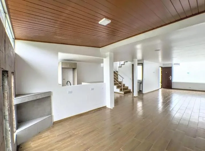Venta Casa a Estrenar 120 m² Conocoto (Conjunto Los Lirios 1) — imagen 1