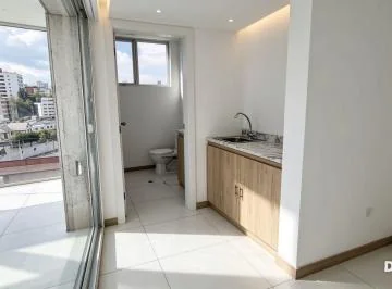 En Iñaquito - Edificio Opal - Venta de Oficina Premiun / Oficina 705 — imagen 5