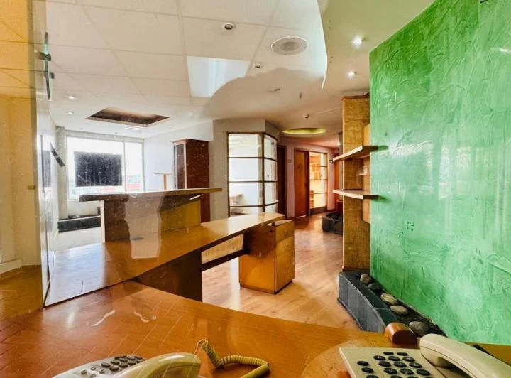 Local Comercial 276 m Cuadrados — imagen 1