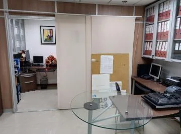 Oficina Amoblada de Venta en El Edificio Trade Building, 1 Parqueo. Guayas — imagen 2