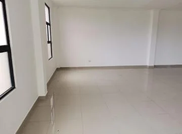 Oficina de Venta en Plaza Sambocity, de Estreno, 73 m², Guayas — imagen 3