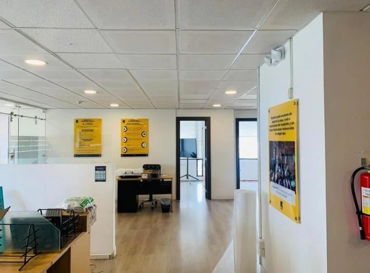 Venta Oficina Sector Av 12 de Octubre — imagen 1
