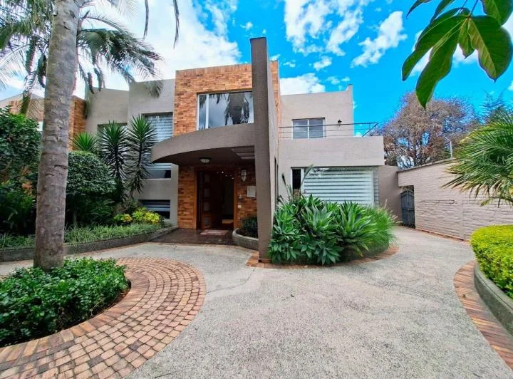 Se Vende de Oportunidad Sector San Patricio 4 o 5 Habitaciones 380 m² en Conjunto Privado — imagen 1