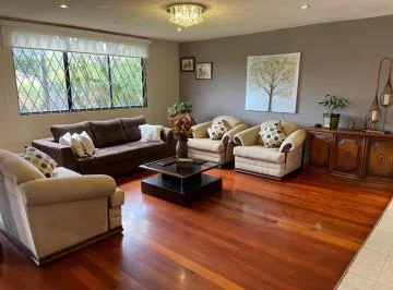 Hermosa Casa en Venta, Sector Rio Amarillo, Azuay — imagen 2