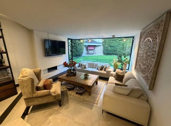 Venta Casa Luxury, 4 Dorm., Quito Tennis — imagen 1