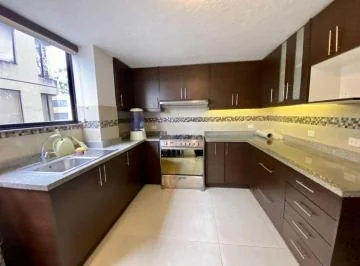 Venta de Departamento de Tres Dorm., Sector Los Álamos, Solca, Norte de Quito — imagen 2