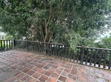 Casa Rústica en Venta – San Juan | Amplios Jardines — imagen 2