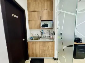 Amplia Oficina en Venta — imagen 4