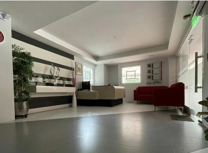 Oficina en Venta, Condominio San José, Kennedy. Guayas — imagen 1