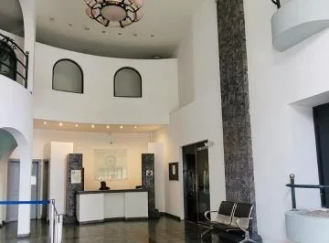 Vendo Oficina 60 m², Vista Frontal Cerca Parque La Carolina. Provincia de Pichincha — imagen 5