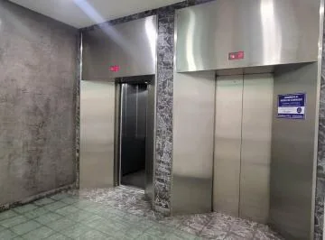 Vendo Oficina 60 m², Vista Frontal Cerca Parque La Carolina. Provincia de Pichincha — imagen 3