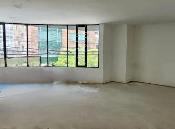 Vendo Oficina 60 m², Vista Frontal Cerca Parque La Carolina. Provincia de Pichincha — imagen 2