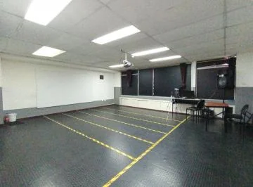 Oficina Comercial de 422 m² en Venta, Cerca Boulevard de Las Naciones Unidas — imagen 3