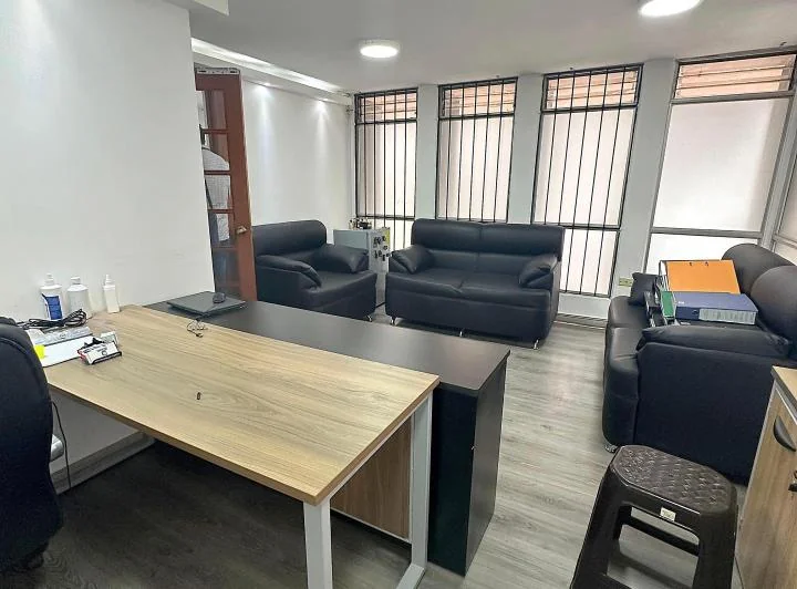 Oficina en Venta o Renta La Colón — imagen 1