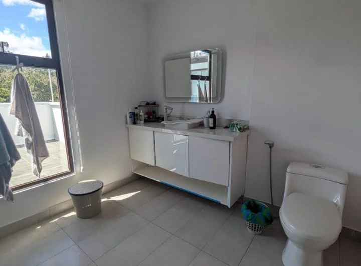 Urgente. Vendo La Casa Perfecta Para Una Familia Grande. en Tumbaco — imagen 1