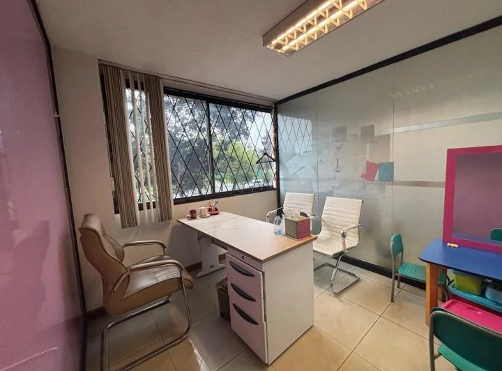 Venta Oficina en La Carolina — imagen 1