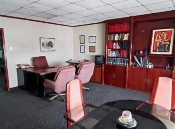 Venta de Oficina en Av 9 de Octubre: Ideal Para Remodelar, Guayas — imagen 5