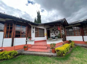 Casa de Una Planta en Venta, Valle de Los Chillos, Sector San Juan de Dios con Amplio Jardin — imagen 2
