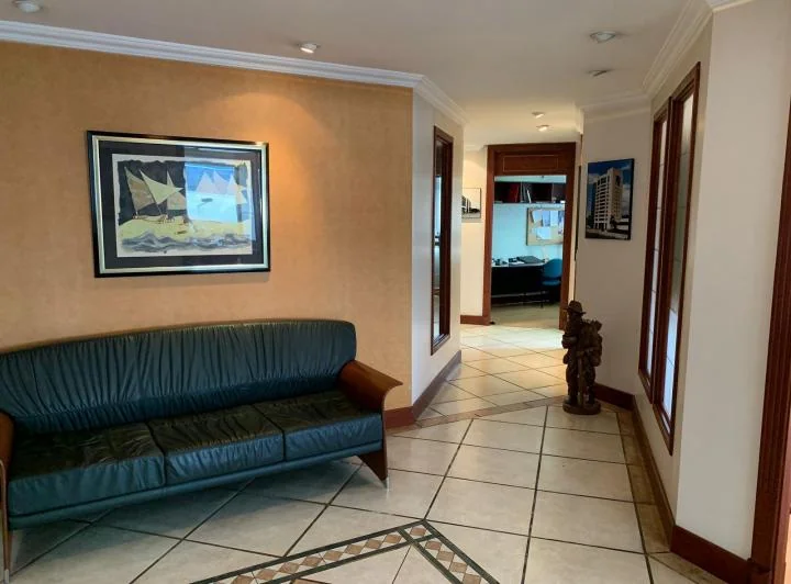 Oficina en Venta Av Amazonas — imagen 1