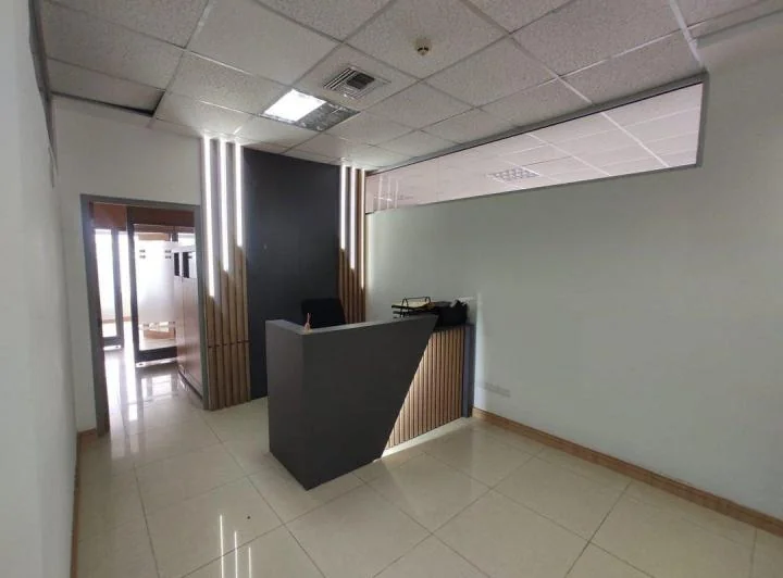 Oficina de Venta en Manta Zona Sur, Manabí — imagen 1