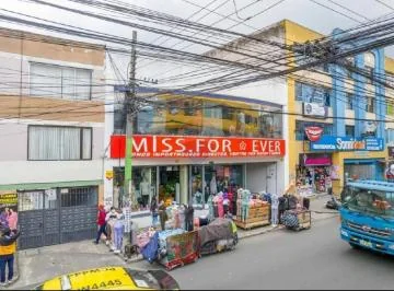Cotocollao Local Comercial en Venta 462 m² 8 Parqueaderos — imagen 2