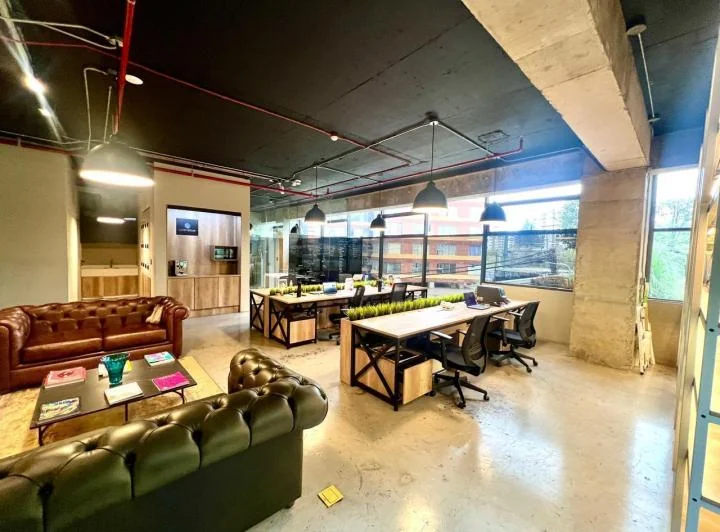 Mv - Sector La Carolina, Plaza Argentina en Venta Oficina 149,13 m², Edificio Corporativo — imagen 1