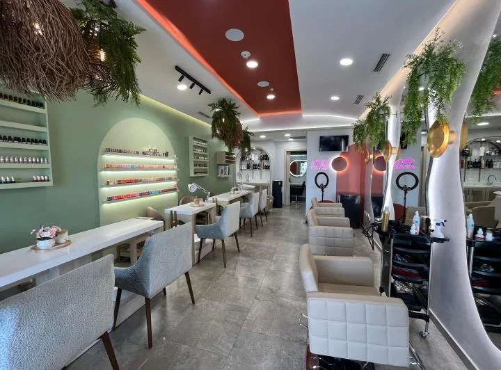 Vendo Local Comercial Operativo en Vizcaya Plaza Samborondon, Guayas — imagen 1