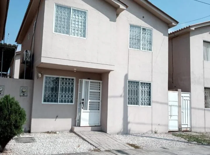 Casa en Venta en Urbanización Villa Bonita, Norte de Gye Chrs, Guayas — imagen 1