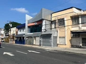 Casa y Local Comercial en Venta en Tungurahua y Colon Vanro, Guayas — imagen 5