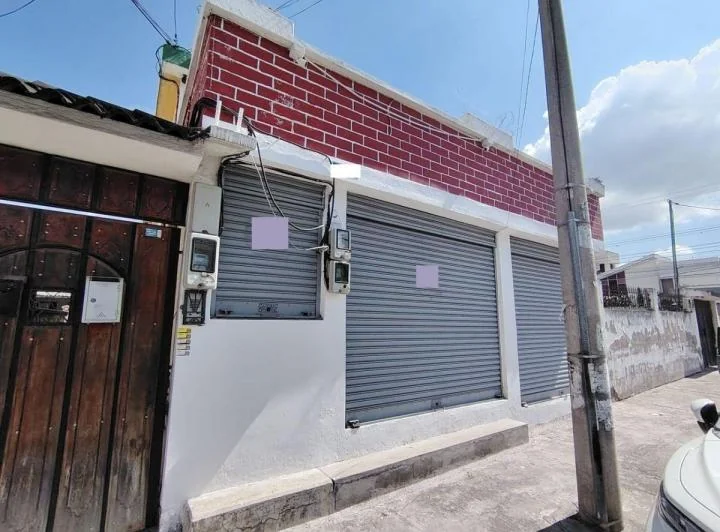 Se Venden 2 Locales Comerciales y 1 Departamento de 2 Hab - Urb La Luz — imagen 1