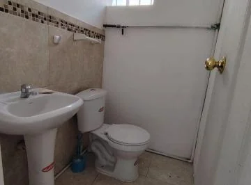 Se Venden 2 Locales Comerciales y 1 Departamento de 2 Hab - Urb La Luz — imagen 3