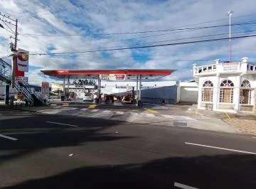 Gasolinera en Venta y Plaza Comercial en Ambato, Tungurahua — imagen 3