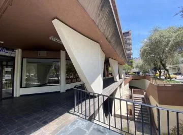 Local de Venta en Quito Norte, Edificio Torres de Almagro. Provincia de Pichincha — imagen 3