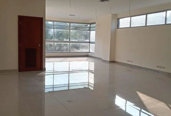 En Venta Oficinas con Parqueo, Kennedy (Guayaquil), Guayas — imagen 1