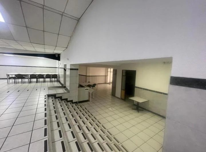 Vendo Galpon Comercial con Oficinas y Local Comercial - Centro Norte - *mm — imagen 1