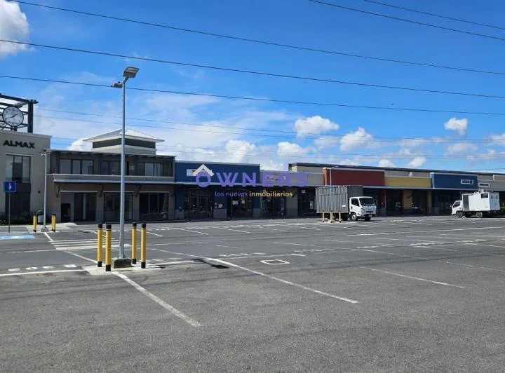 Venta Local Comercial Almax Center Samborondon Inc. Parqueo (Em), Guayas — imagen 1