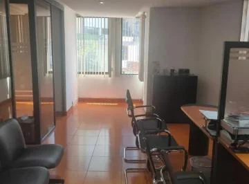 La Carolina Venta Oficina Amoblada 2 Baños 77 m Totales Cafeteria 2 Baños 2 Parqueos — imagen 4