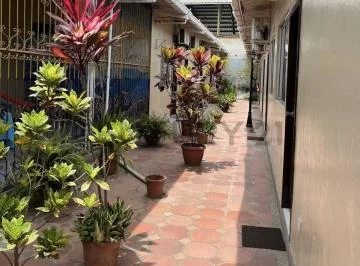 Oportunidad de Inversión - Vendo Hotel y Centro Comercial en Puerto López, Manabí — imagen 3