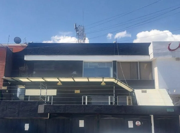 Casa Comercial en Venta con 2 Oficinas Independientes — imagen 1