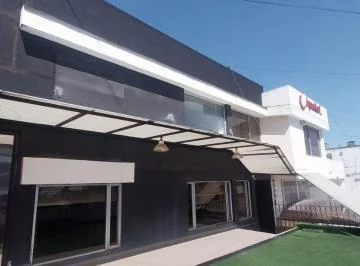 Casa Comercial en Venta con 2 Oficinas Independientes — imagen 4