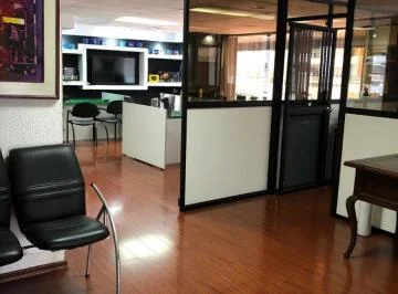 Venta de Oportunidad Oficina Sector La Carolina — imagen 3