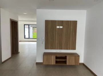Casa en Venta, con Area Verde. Ordoñez Lasso - Rio Amarillo, Azuay — imagen 2