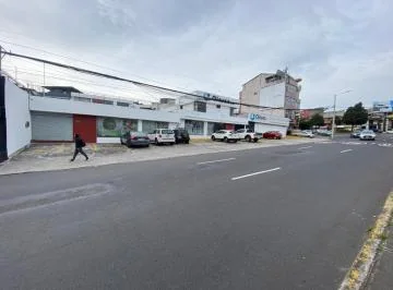 Venta Local Comercial Norte de Quito Av Shyris — imagen 4