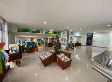 Venta Local Comercial Norte de Quito Av Shyris — imagen 2