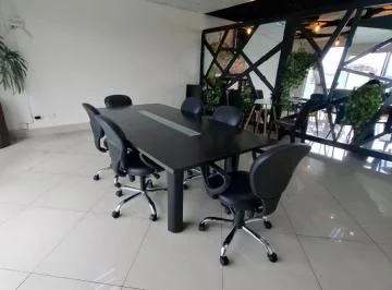 Vendo Oficina - Sector Centro Norte, a Pocos m de La Av Orellana — imagen 4